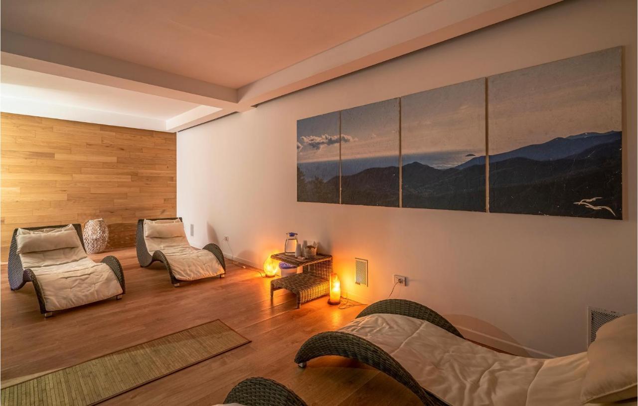 Gorgeous Home In Magliolo-Finale Ligure Экстерьер фото
